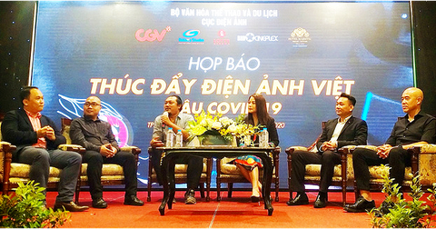 Đạo diễn Phan Gia Nhật Linh: Đừng xem phim ảnh như dưa hấu để phải giải cứu - Ảnh 7. Đạo diễn Phan Gia Nhật Linh: Đừng xem phim ảnh như dưa hấu để phải giải cứu - Ảnh 7.