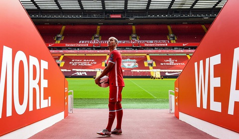 Premier League lại là miền đất hứa cho các siêu sao - Ảnh 1. Premier League lại là miền đất hứa cho các siêu sao - Ảnh 1.