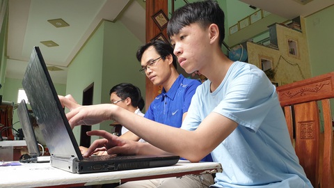 Quỹ của Shark Liên tặng Tuấn Kiệt Olympia học bổng du học Đức kèm một số điều kiện - Ảnh 1. Quỹ của Shark Liên tặng Tuấn Kiệt Olympia học bổng du học Đức kèm một số điều kiện - Ảnh 1.