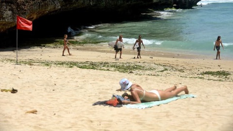 Đảo Bali ‘không có du khách quốc tế nào’ ngày mở cửa - Ảnh 2. Đảo Bali ‘không có du khách quốc tế nào’ ngày mở cửa - Ảnh 2.