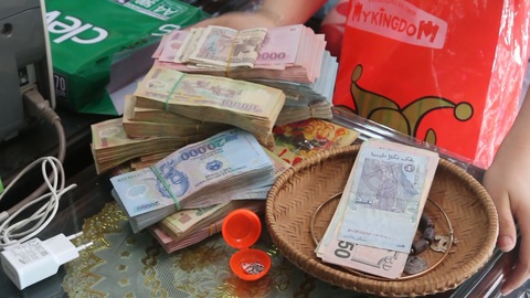 Phá ổ đánh bạc ngàn tỉ bằng cá độ bóng đá, lô đề ở Quảng Bình - Ảnh 1. Phá ổ đánh bạc ngàn tỉ bằng cá độ bóng đá, lô đề ở Quảng Bình - Ảnh 1.