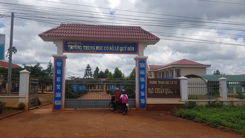 Thu tiền trực đánh trống và vệ sinh mỗi học sinh 150.000 đồng - Ảnh 1. Thu tiền trực đánh trống và vệ sinh mỗi học sinh 150.000 đồng - Ảnh 1.