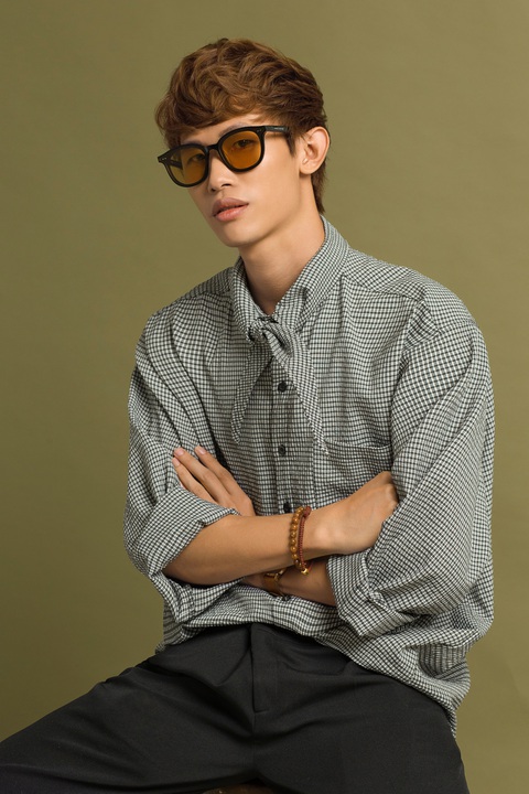 Stylist Khúc Mạnh Quân - Dịch Covid-19 là cú sốc lớn với ngành thời trang - Ảnh 1. Stylist Khúc Mạnh Quân - Dịch Covid-19 là cú sốc lớn với ngành thời trang - Ảnh 1.