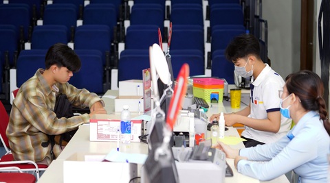 Đại học Hoa Sen tạo điều kiện cho thí sinh khó khăn tài chính trúng tuyển nhập học - Ảnh 3. Đại học Hoa Sen tạo điều kiện cho thí sinh khó khăn tài chính trúng tuyển nhập học - Ảnh 3.