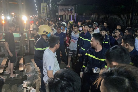 Vụ người phụ nữ sụp xuống mương: Mở rộng tìm kiếm ra khu vực suối xung quanh - Ảnh 1. Vụ người phụ nữ sụp xuống mương: Mở rộng tìm kiếm ra khu vực suối xung quanh - Ảnh 1.