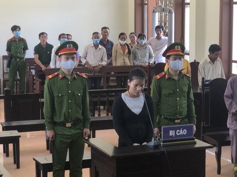 7 năm tù với cô gái tâm thần đâm người yêu chết đêm Valentine - Ảnh 1. 7 năm tù với cô gái tâm thần đâm người yêu chết đêm Valentine - Ảnh 1.