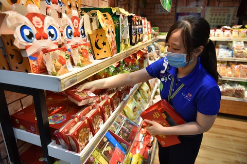 Giỏ quà Trung thu khuấy động thị trường - Ảnh 1. Giỏ quà Trung thu khuấy động thị trường - Ảnh 1.