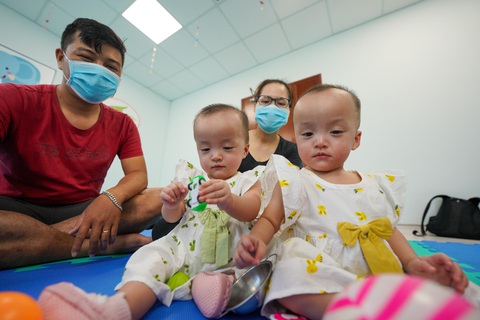 Trúc Nhi - Diệu Nhi sắp được về nhà đón Trung thu - Ảnh 1. Trúc Nhi - Diệu Nhi sắp được về nhà đón Trung thu - Ảnh 1.