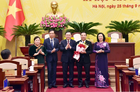 Thủ tướng phê chuẩn kết quả bầu chủ tịch UBND thành phố Hà Nội Chu Ngọc Anh - Ảnh 1. Thủ tướng phê chuẩn kết quả bầu chủ tịch UBND thành phố Hà Nội Chu Ngọc Anh - Ảnh 1.