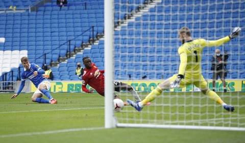 Được khung gỗ cứu thua 5 lần, Man Utd thắng nghẹt thở Brighton - Ảnh 5. Được khung gỗ cứu thua 5 lần, Man Utd thắng nghẹt thở Brighton - Ảnh 5.
