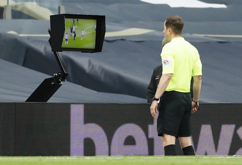 VAR ‘nổ’ ở phút bù giờ, Newcastle giật 1 điểm từ tay Tottenham - Ảnh 3. VAR ‘nổ’ ở phút bù giờ, Newcastle giật 1 điểm từ tay Tottenham - Ảnh 3.