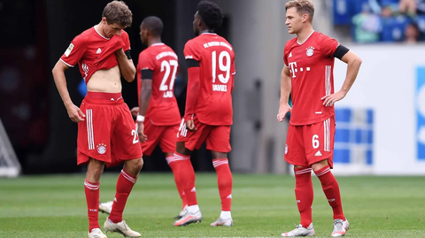 Thua đậm Hoffenheim, Bayern đứt mạch bất bại suốt 9 tháng - Ảnh 3. Thua đậm Hoffenheim, Bayern đứt mạch bất bại suốt 9 tháng - Ảnh 3.
