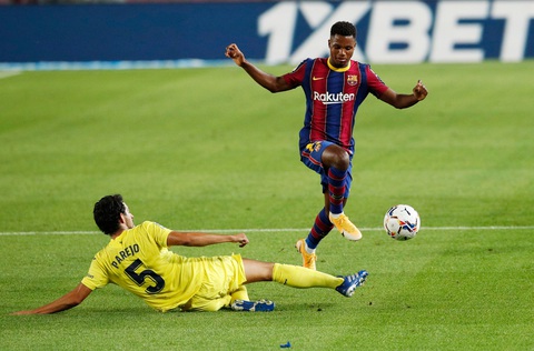 Cầu thủ 17 tuổi Fati che mờ Messi trong trận Barca đại thắng - Ảnh 2. Cầu thủ 17 tuổi Fati che mờ Messi trong trận Barca đại thắng - Ảnh 2.