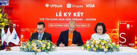 Tận hưởng niềm vui mua sắm với ‘Thẻ tín dụng VPBank Shopee’ - Ảnh 1. Tận hưởng niềm vui mua sắm với ‘Thẻ tín dụng VPBank Shopee’ - Ảnh 1.