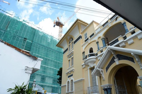 Tôi phải lên tiếng vì lo vết nứt lớn dần thì có thể làm sập nhà tôi - Ảnh 2. Tôi phải lên tiếng vì lo vết nứt lớn dần thì có thể làm sập nhà tôi - Ảnh 2.