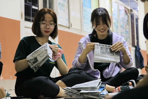 Bánh kẹo Trung thu trong túi giấy tự gấp tặng các em - Ảnh 2. Bánh kẹo Trung thu trong túi giấy tự gấp tặng các em - Ảnh 2.