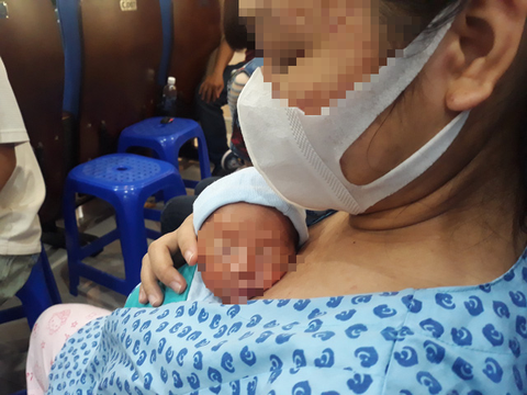 Mang bầu nhiều con một lúc bù hiếm muộn: Nhiều nguy cơ khó lường - Ảnh 1. Mang bầu nhiều con một lúc bù hiếm muộn: Nhiều nguy cơ khó lường - Ảnh 1.