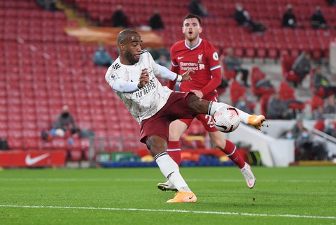 Áp đảo toàn diện, Liverpool ngược dòng đánh bại Arsenal - Ảnh 2. Áp đảo toàn diện, Liverpool ngược dòng đánh bại Arsenal - Ảnh 2.