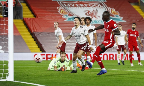 Áp đảo toàn diện, Liverpool ngược dòng đánh bại Arsenal - Ảnh 3. Áp đảo toàn diện, Liverpool ngược dòng đánh bại Arsenal - Ảnh 3.