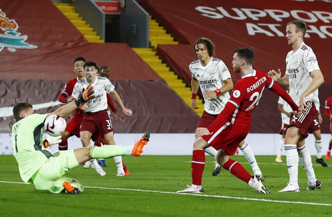 Áp đảo toàn diện, Liverpool ngược dòng đánh bại Arsenal - Ảnh 4. Áp đảo toàn diện, Liverpool ngược dòng đánh bại Arsenal - Ảnh 4.