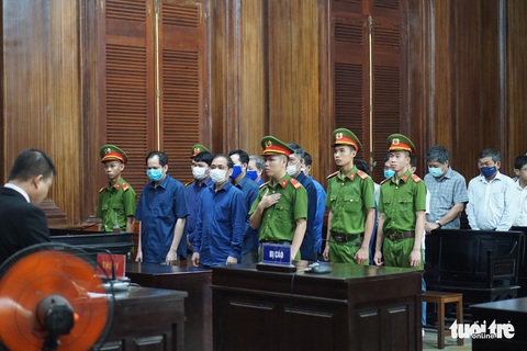 Cựu giám đốc Công ty Lương thực Trà Vinh lãnh 30 năm tù - Ảnh 1. Cựu giám đốc Công ty Lương thực Trà Vinh lãnh 30 năm tù - Ảnh 1.