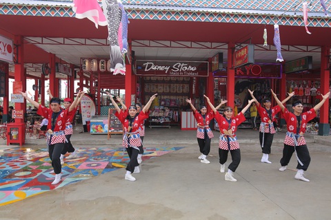 Biểu tượng Sóc Bombo nổi bật tại khu kinh tế đêm Phú Thiên Kim - Ảnh 2. Biểu tượng Sóc Bombo nổi bật tại khu kinh tế đêm Phú Thiên Kim - Ảnh 2.