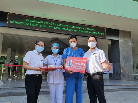 KFC Việt Nam gửi tặng gift voucher cho y bác sĩ tuyến đầu chống COVID-19 - Ảnh 1. KFC Việt Nam gửi tặng gift voucher cho y bác sĩ tuyến đầu chống COVID-19 - Ảnh 1.