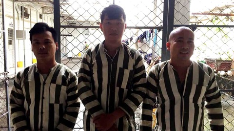 Bắt nhóm người ‘bắt cóc’, đập phá xe hơi giữa đường ở Gò Vấp - Ảnh 1. Bắt nhóm người ‘bắt cóc’, đập phá xe hơi giữa đường ở Gò Vấp - Ảnh 1.