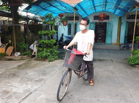Hoàn cảnh khó khăn, thí sinh đạp xe hơn 30km từ Nam Định sang Thái Bình dự thi THPT - Ảnh 1. Hoàn cảnh khó khăn, thí sinh đạp xe hơn 30km từ Nam Định sang Thái Bình dự thi THPT - Ảnh 1.