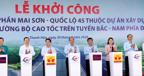 Đồng loạt khởi công 3 dự án đầu tư công cao tốc Bắc - Nam - Ảnh 1. Đồng loạt khởi công 3 dự án đầu tư công cao tốc Bắc - Nam - Ảnh 1.