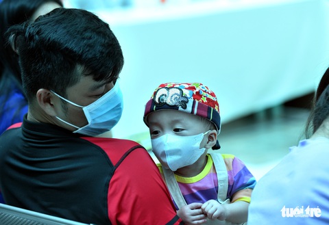 Trúc Nhi - Diệu Nhi đón Trung thu cùng hàng trăm bạn nhỏ - Ảnh 3. Trúc Nhi - Diệu Nhi đón Trung thu cùng hàng trăm bạn nhỏ - Ảnh 3.