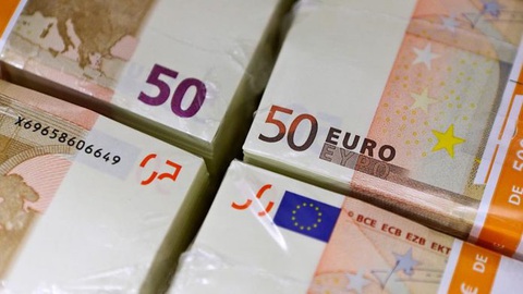 Hơn nửa triệu euro tiền mặt của ai cất giấu trong căn hầm ở Paris? - Ảnh 1. Hơn nửa triệu euro tiền mặt của ai cất giấu trong căn hầm ở Paris? - Ảnh 1.