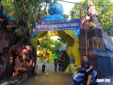 Trụ trì chùa Kỳ Quang 2 nghi ngờ có người quậy phá vụ ‘tro cốt không tên’ - Ảnh 2. Trụ trì chùa Kỳ Quang 2 nghi ngờ có người quậy phá vụ ‘tro cốt không tên’ - Ảnh 2.