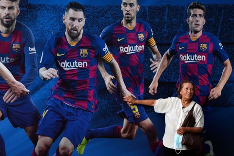 Messi mất lòng người hâm mộ khi quyết định ở lại Barca - Ảnh 1. Messi mất lòng người hâm mộ khi quyết định ở lại Barca - Ảnh 1.