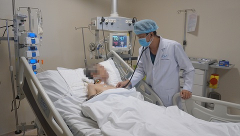 Cứu sống bệnh nhân vỡ trực tràng nguy cơ tử vong trên bàn mổ - Ảnh 1. Cứu sống bệnh nhân vỡ trực tràng nguy cơ tử vong trên bàn mổ - Ảnh 1.