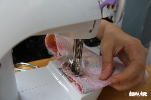 Những chiếc túi không đụng hàng dệt từ nilông của 9X - Ảnh 3. Những chiếc túi không đụng hàng dệt từ nilông của 9X - Ảnh 3.
