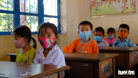 học sinh (23)1111 1(read-only) học sinh (23)1111 1(read-only)