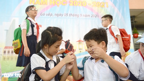 Năm học mới linh hoạt với kế hoạch giáo dục của mỗi trường - Ảnh 1. Năm học mới linh hoạt với kế hoạch giáo dục của mỗi trường - Ảnh 1.