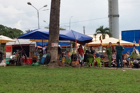Nghi phạm đâm chết nam thanh niên trong công viên ra đầu thú - Ảnh 2. Nghi phạm đâm chết nam thanh niên trong công viên ra đầu thú - Ảnh 2.
