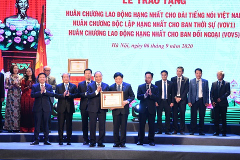 ‘Đây là Tiếng nói Việt Nam...’: Lời xướng đánh dấu sự ra đời của Đài Tiếng nói Việt Nam - Ảnh 2. ‘Đây là Tiếng nói Việt Nam...’: Lời xướng đánh dấu sự ra đời của Đài Tiếng nói Việt Nam - Ảnh 2.