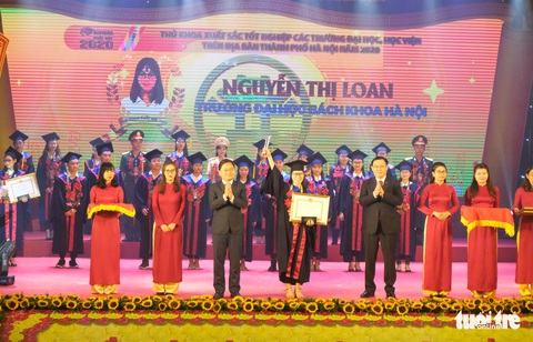 Hà Nội: Thu hút, trọng dụng nhân tài để đột phá - Ảnh 2. Hà Nội: Thu hút, trọng dụng nhân tài để đột phá - Ảnh 2.