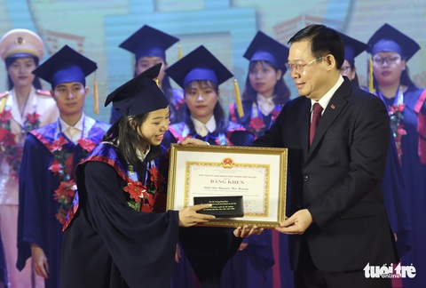 Hà Nội: Thu hút, trọng dụng nhân tài để đột phá - Ảnh 1. Hà Nội: Thu hút, trọng dụng nhân tài để đột phá - Ảnh 1.