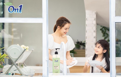 Nước rửa chén nào phù hợp cho cả gia đình? - Ảnh 1. Nước rửa chén nào phù hợp cho cả gia đình? - Ảnh 1.