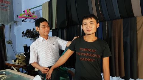 Truyền động lực cho người khuyết tật - Ảnh 1. Truyền động lực cho người khuyết tật - Ảnh 1.