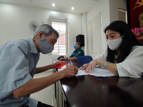 Hà Nội ‘chốt’ số cán bộ, công chức phường tối đa 23 người - Ảnh 1. Hà Nội ‘chốt’ số cán bộ, công chức phường tối đa 23 người - Ảnh 1.