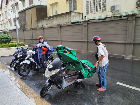 Tôi tập làm shipper: Có những chuyến giao hàng cười ra... nước mắt - Ảnh 4. Tôi tập làm shipper: Có những chuyến giao hàng cười ra... nước mắt - Ảnh 4.