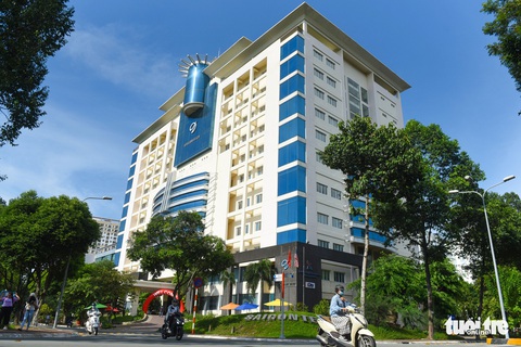 Cận cảnh cao ốc, chung cư, khách sạn... ngàn tỉ đang được rao bán - Ảnh 7. Cận cảnh cao ốc, chung cư, khách sạn... ngàn tỉ đang được rao bán - Ảnh 7.