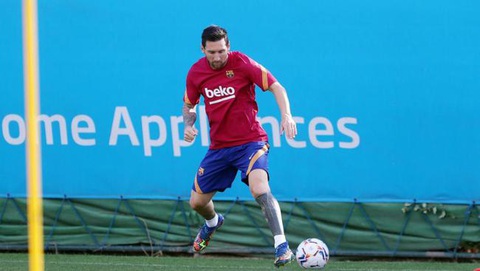 HLV Koeman cảnh cáo: Messi không có đặc quyền gì ở Barca - Ảnh 1. HLV Koeman cảnh cáo: Messi không có đặc quyền gì ở Barca - Ảnh 1.