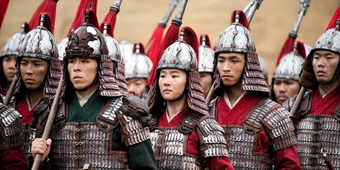 Mulan: Phương Đông vô hồn, trống rỗng - vai diễn đáng quên của Củng Lợi - Ảnh 3. Mulan: Phương Đông vô hồn, trống rỗng - vai diễn đáng quên của Củng Lợi - Ảnh 3.