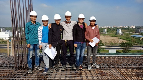 Cơ hội việc làm rộng mở với nhóm ngành Xây Dựng - Ảnh 1. Cơ hội việc làm rộng mở với nhóm ngành Xây Dựng - Ảnh 1.